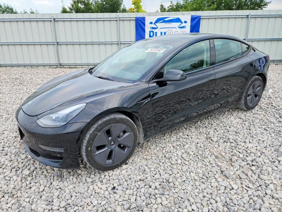 2022 TESLA Model 3