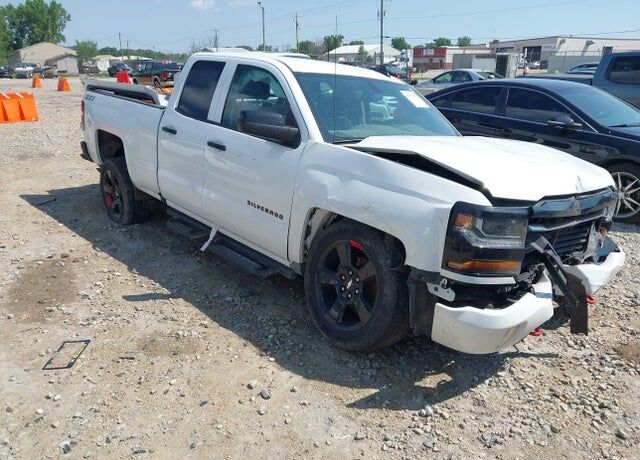 2018 CHEVROLET Silverado