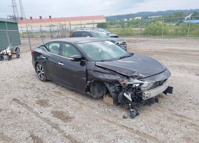 2016 NISSAN Maxima