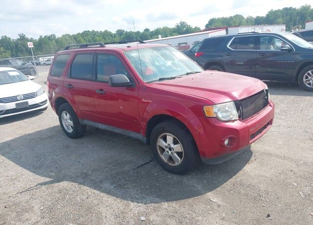 2011 FORD Escape
