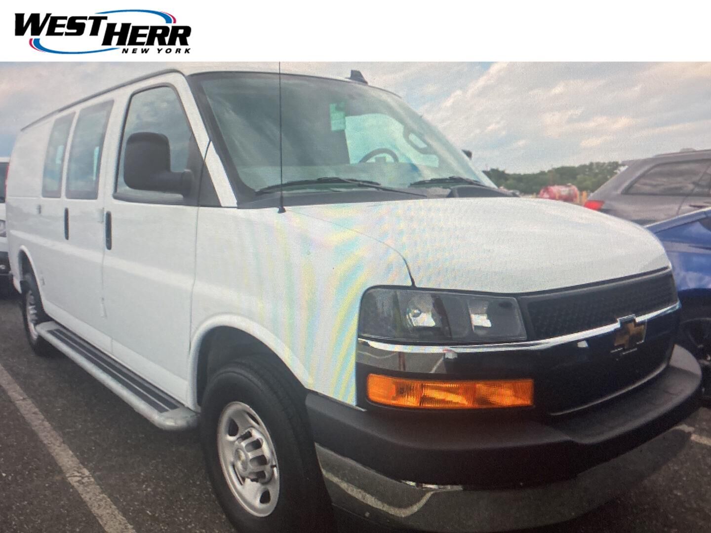 2025 CHEVROLET Express