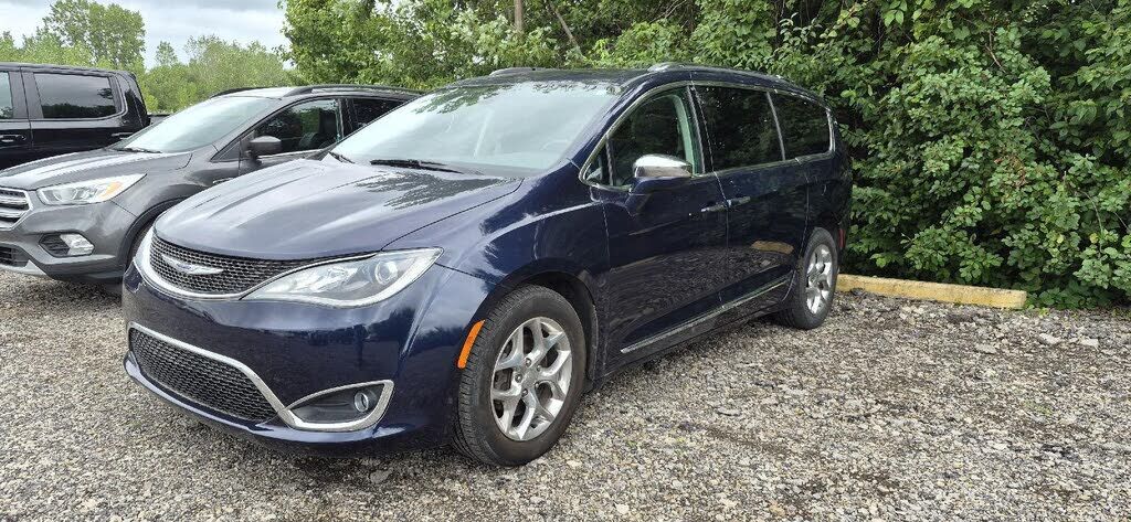 2019 CHRYSLER Pacifica