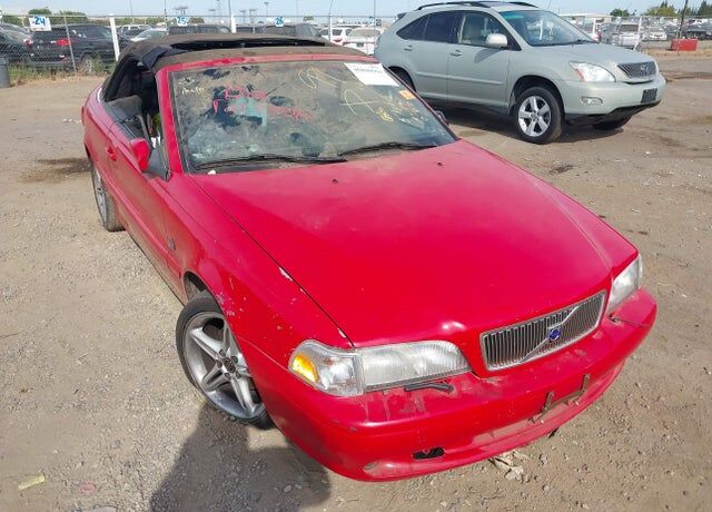 1999 VOLVO C70