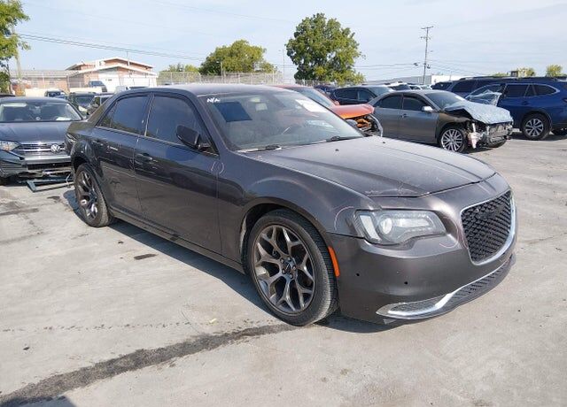 2018 CHRYSLER 300