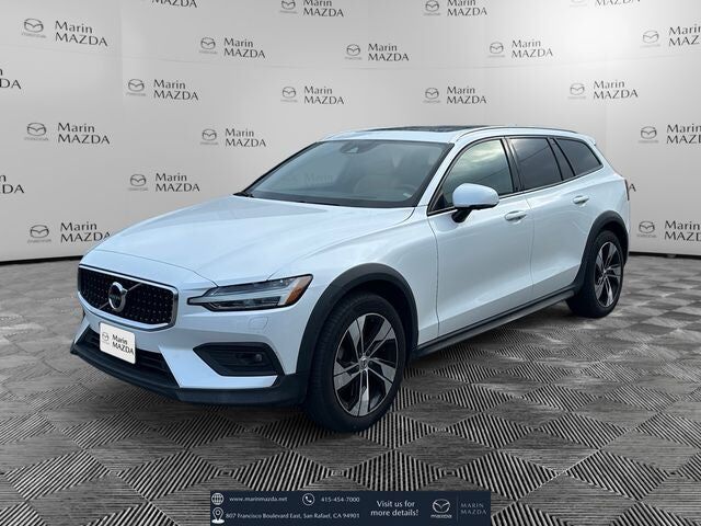 2020 VOLVO V60CC