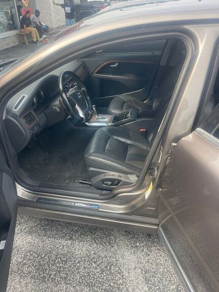 2010 VOLVO S80