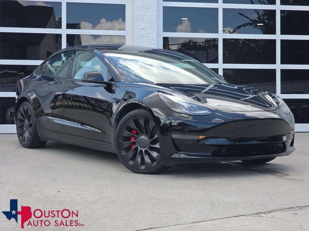 2022 TESLA Model 3