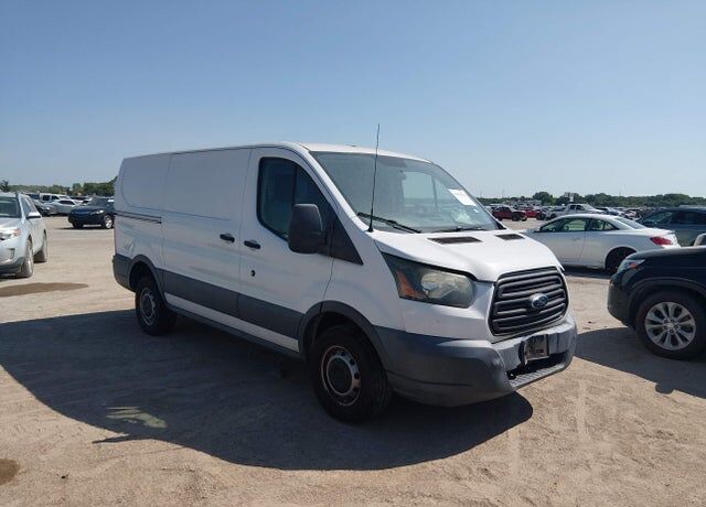 2015 FORD Transit