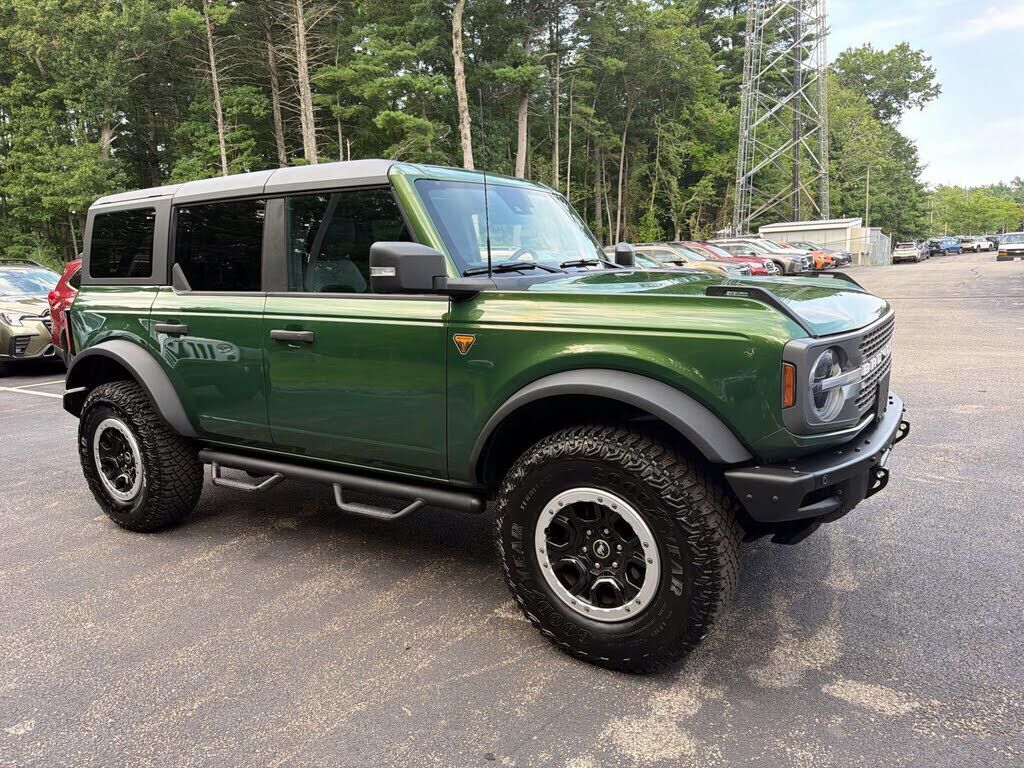 2023 FORD Bronco