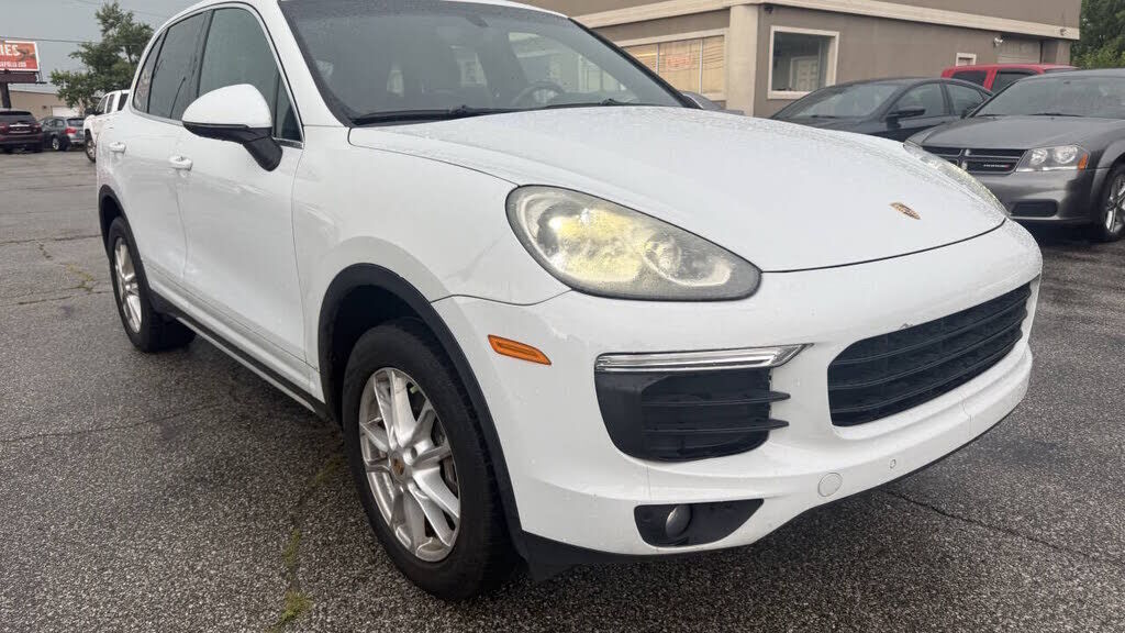 2016 PORSCHE Cayenne