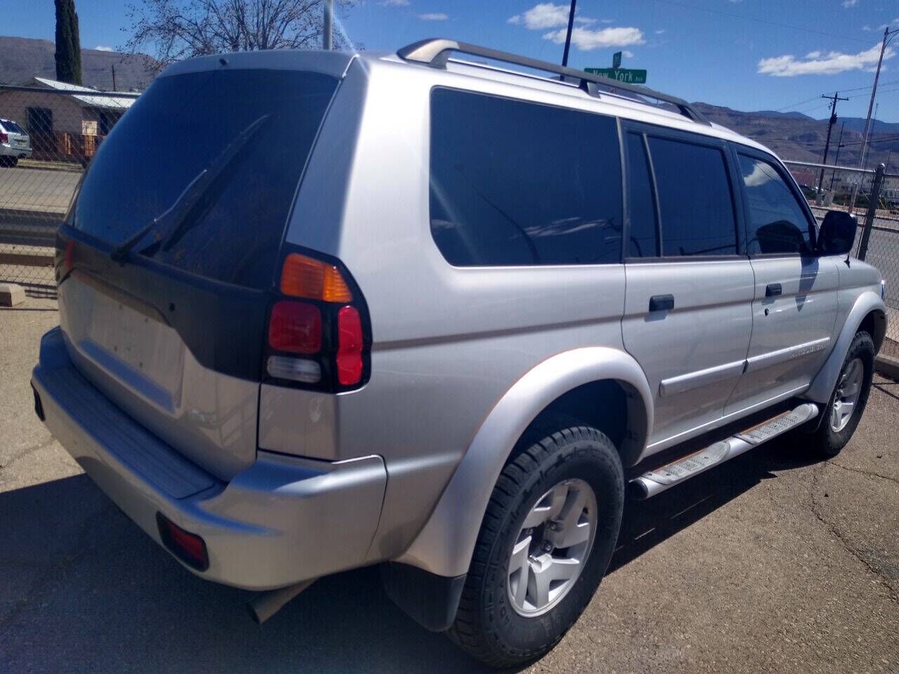 2003 MITSUBISHI Montero Sport