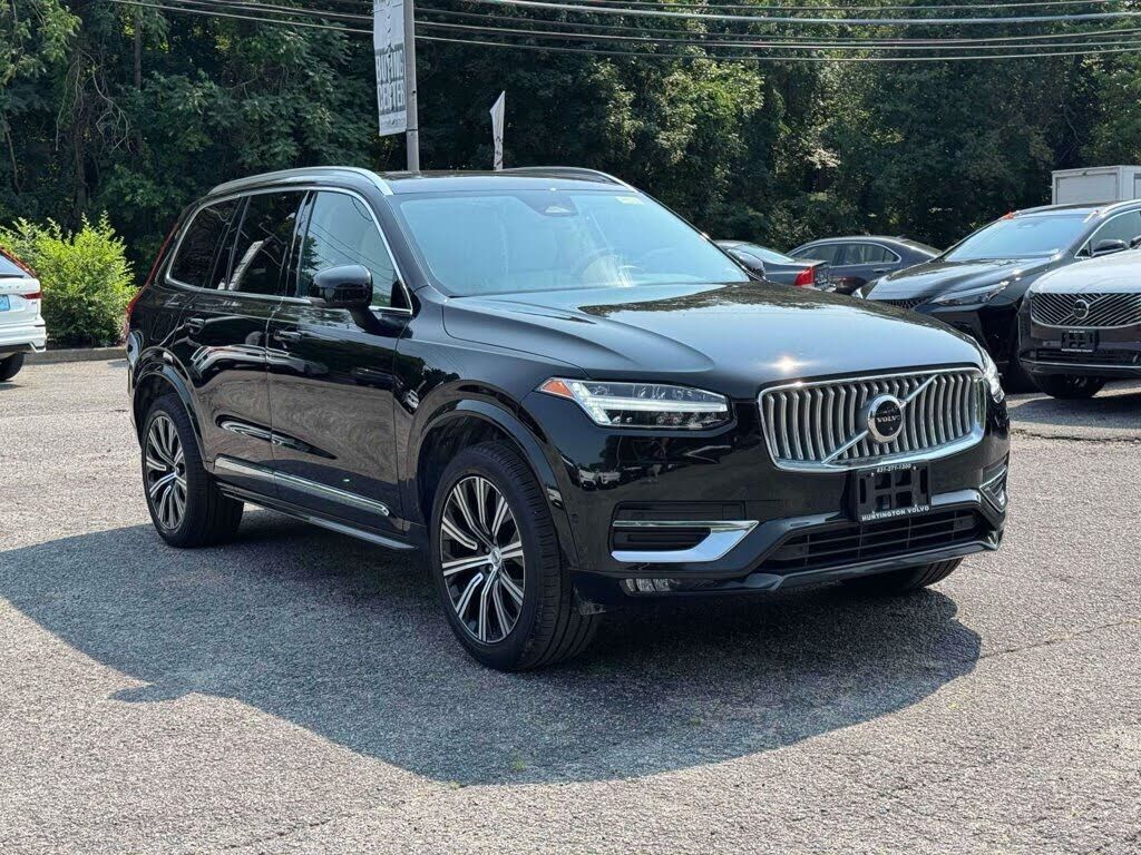 2023 VOLVO XC90