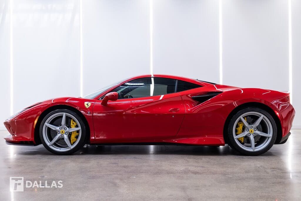 2022 FERRARI F8 Tributo