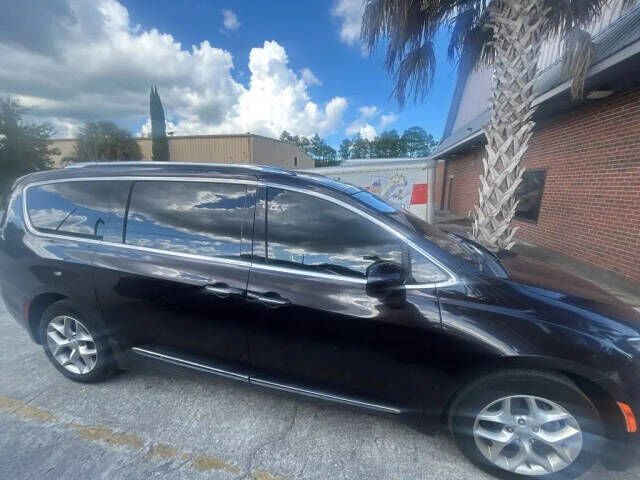 2017 CHRYSLER Pacifica