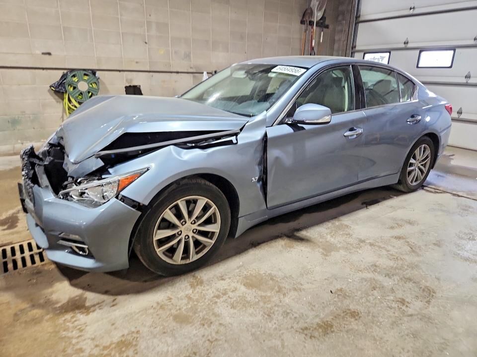 2015 INFINITI Q50