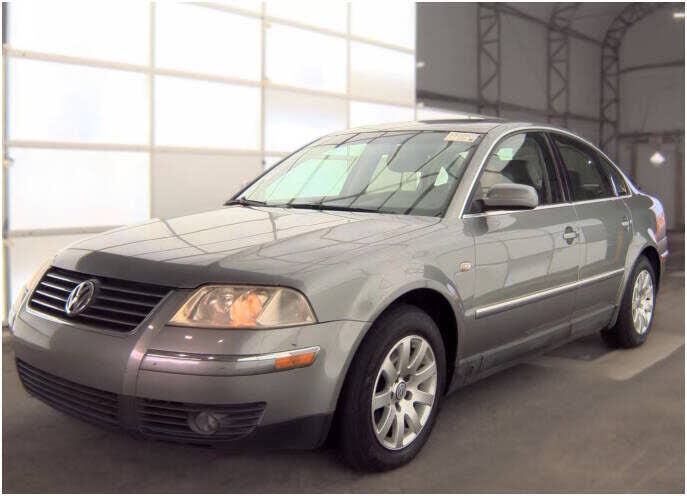 2003 VOLKSWAGEN Passat