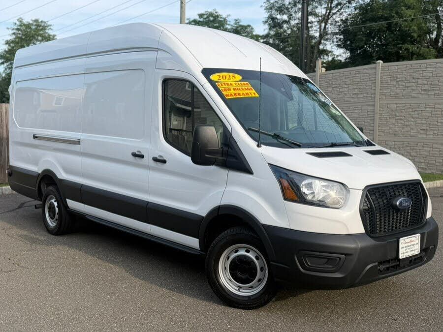 2025 FORD Transit