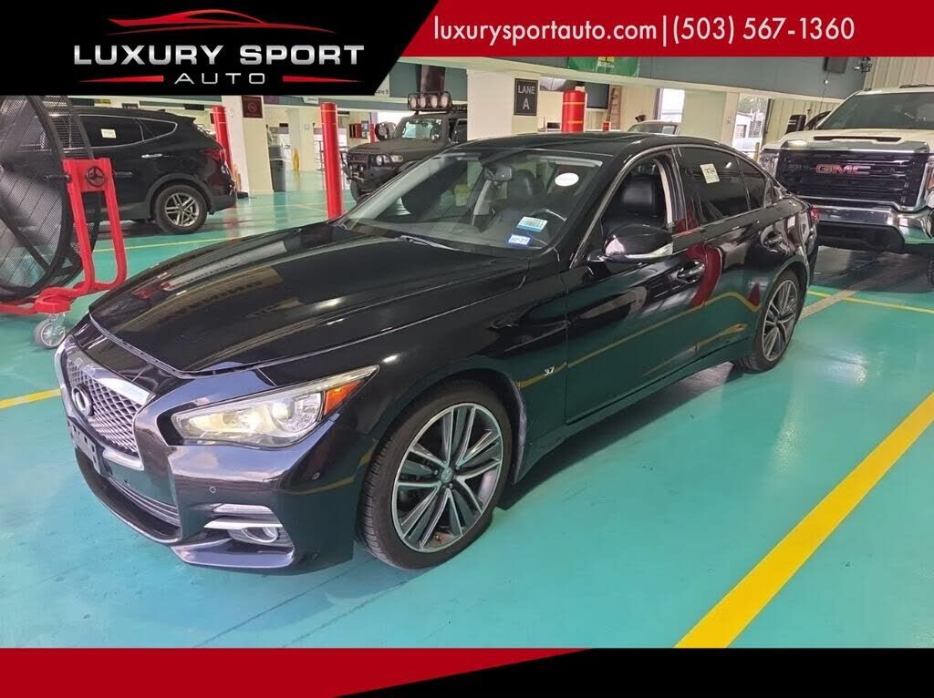 2015 INFINITI Q50