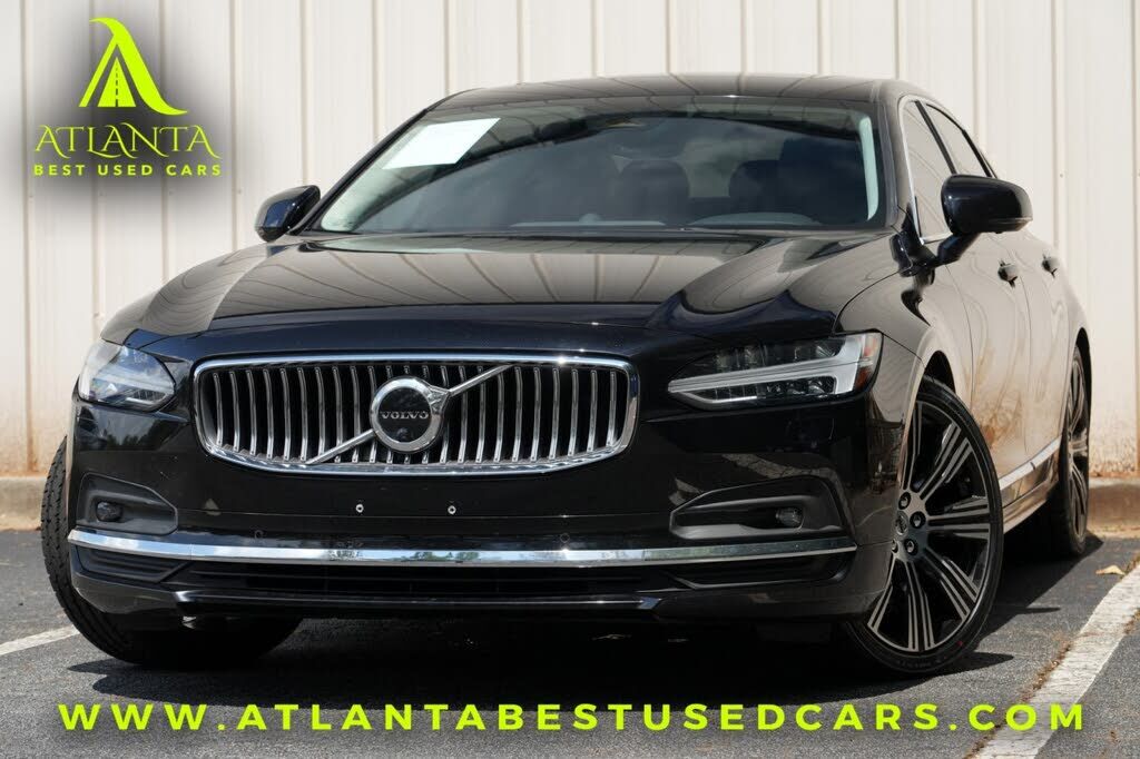 2023 VOLVO S90