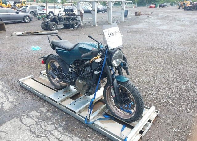 2019 HUSQVARNA Vitpilen 401