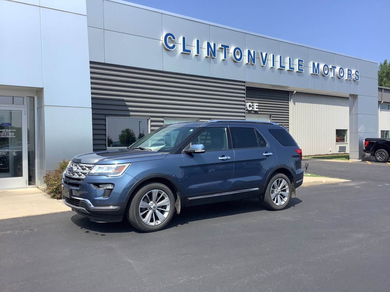 2018 FORD Explorer