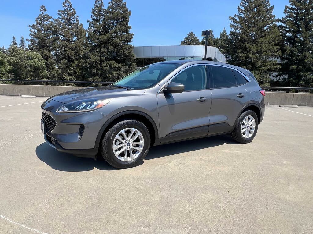 2021 FORD Escape