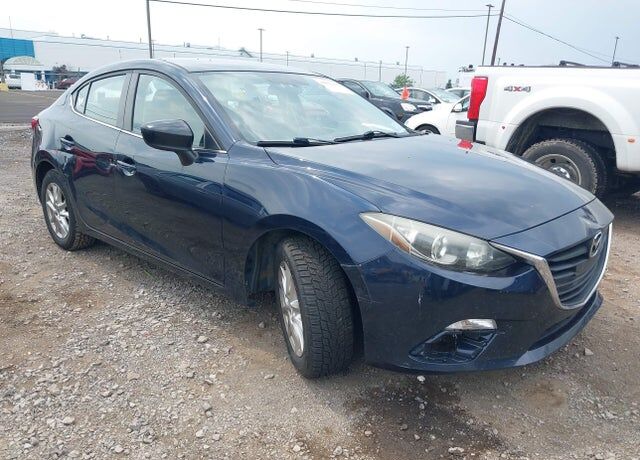 2016 MAZDA Mazda3