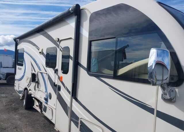 2016 FORD E-450