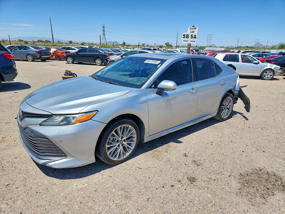 2018 TOYOTA Camry