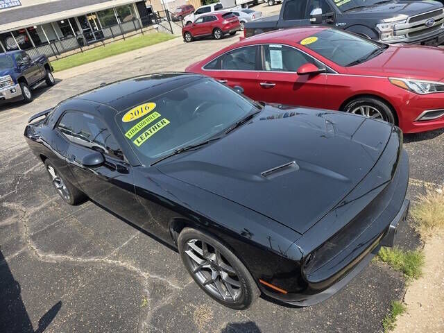 2016 DODGE Challenger