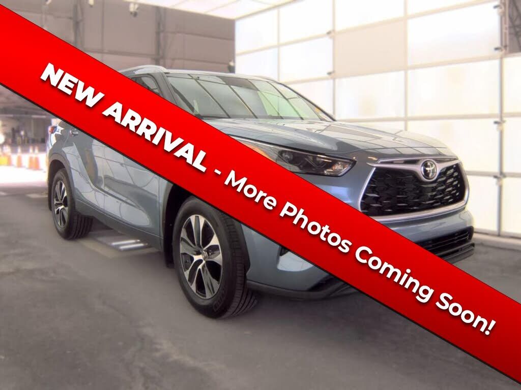 2022 TOYOTA Highlander
