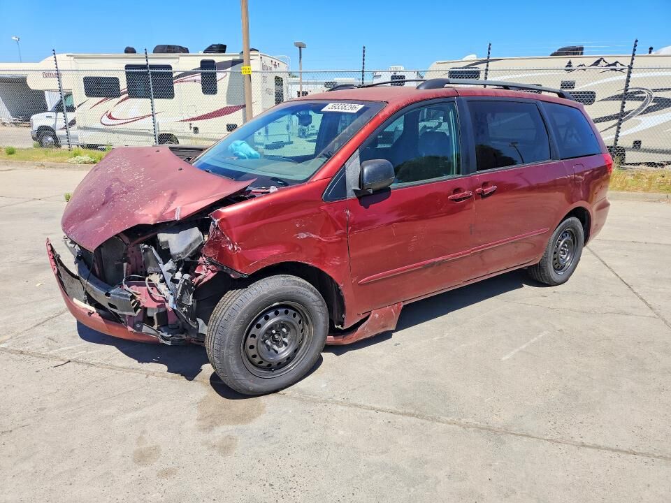 2004 TOYOTA Sienna