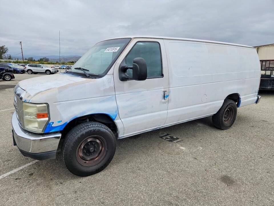 2013 FORD E-350