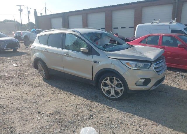 2018 FORD Escape