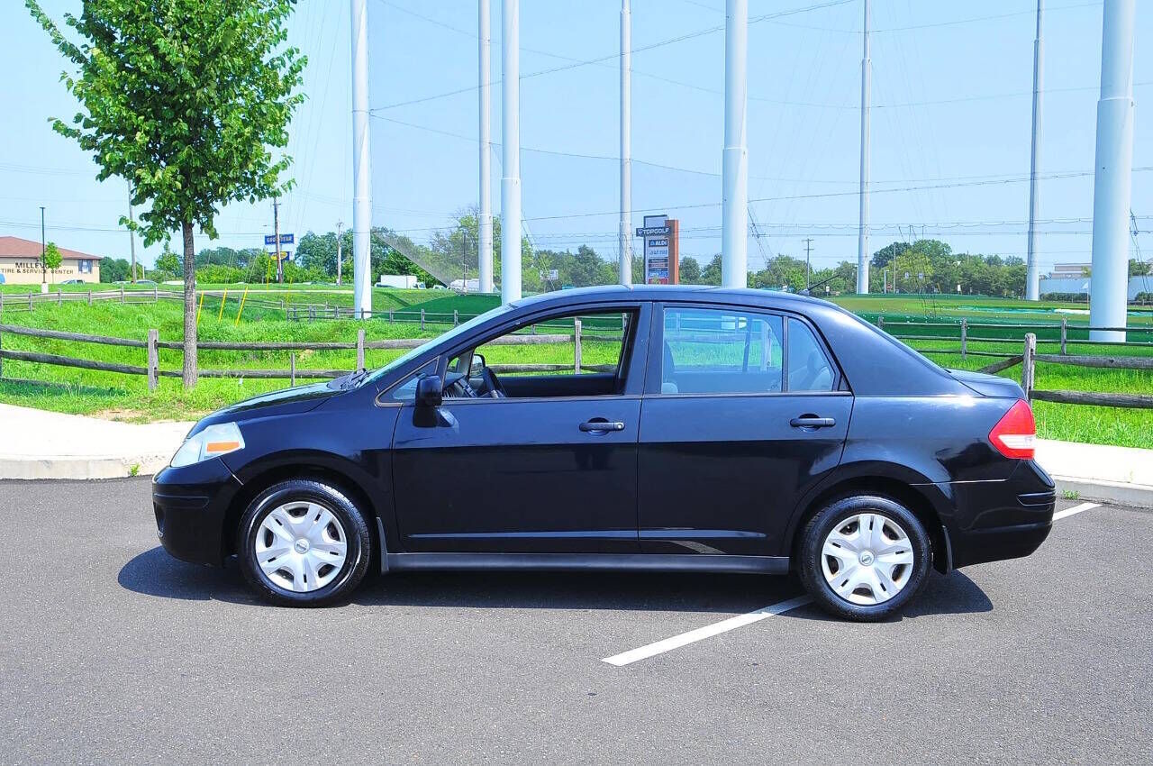 2010 NISSAN Versa