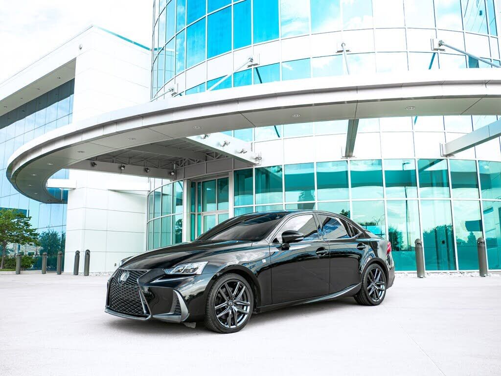 2020 LEXUS IS