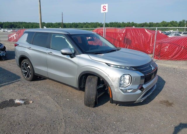 2024 MITSUBISHI Outlander