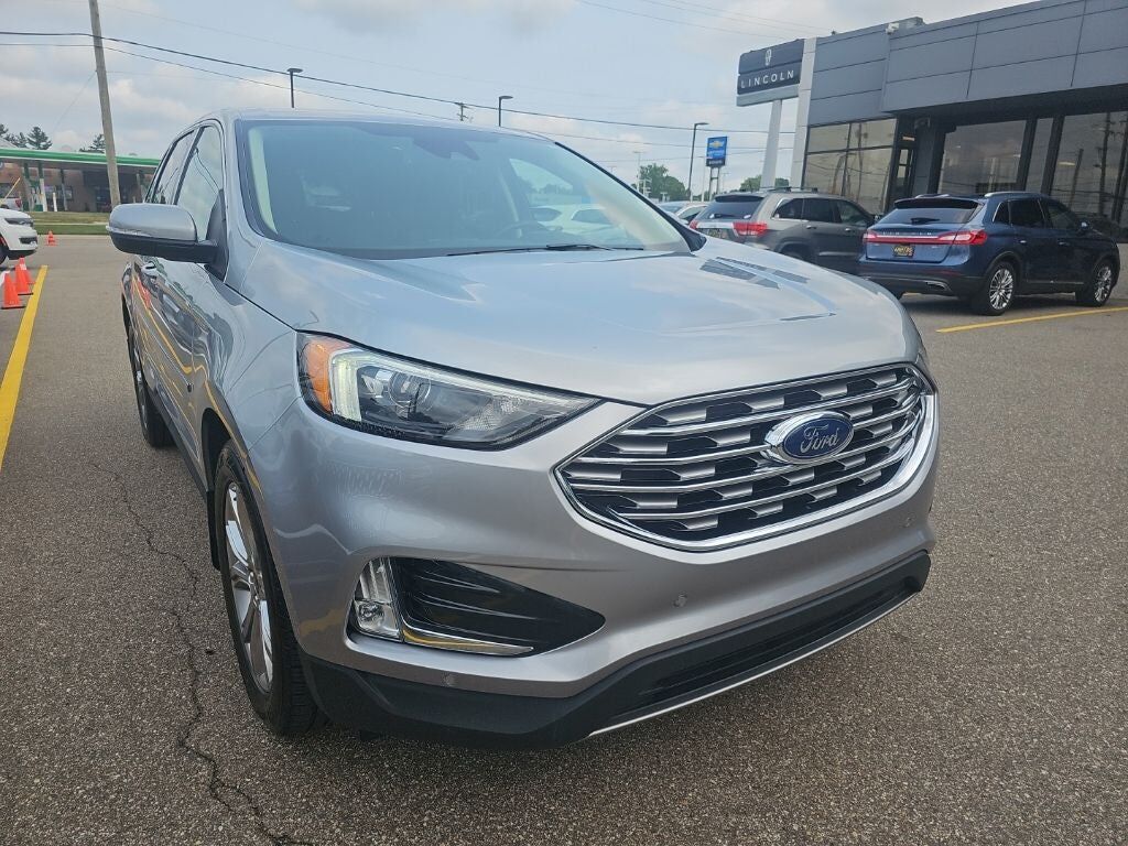 2023 FORD Edge