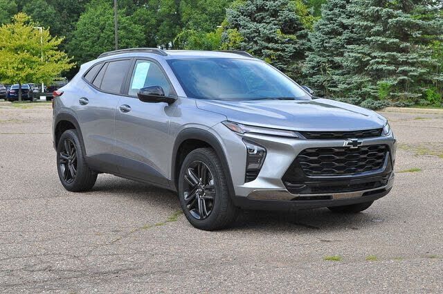 2024 CHEVROLET Trax