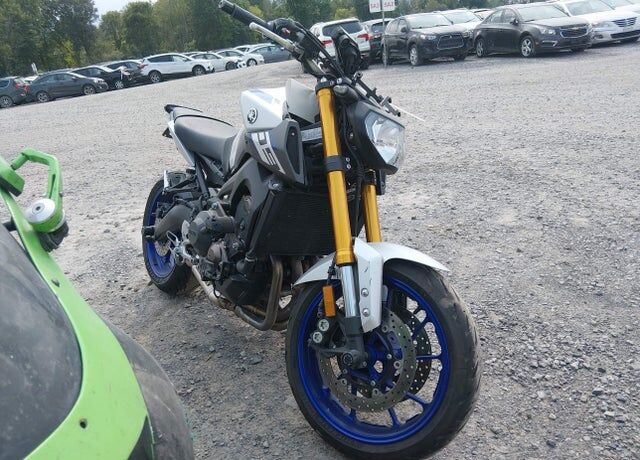 2015 YAMAHA FZ09