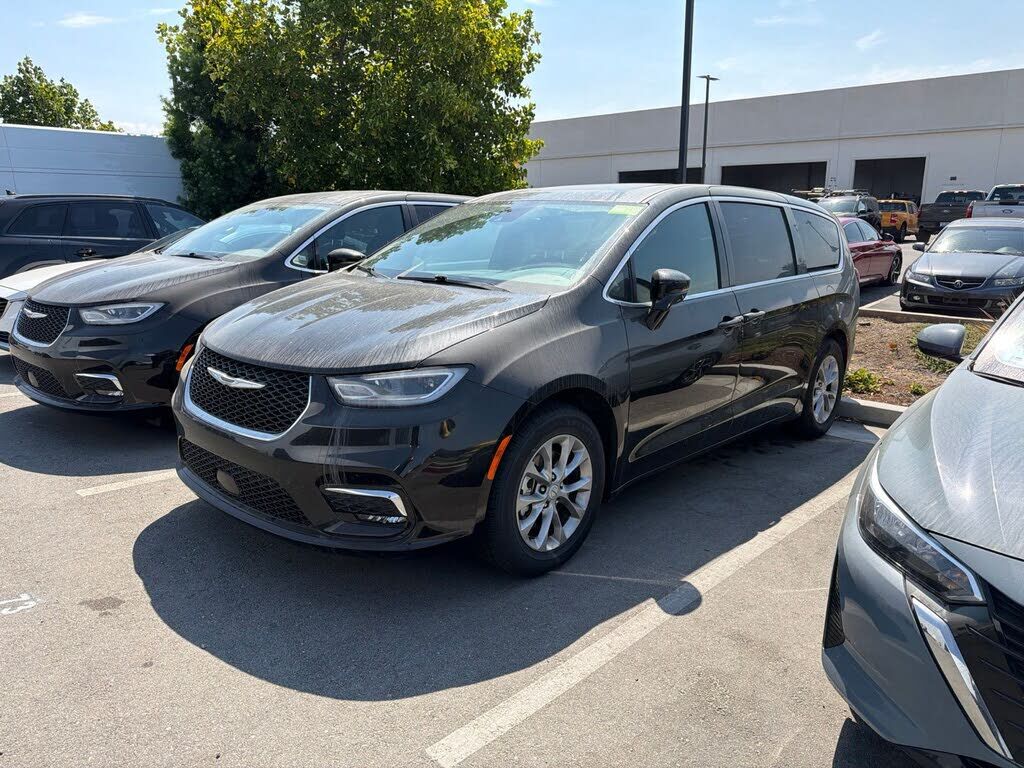 2026 CHRYSLER Pacifica