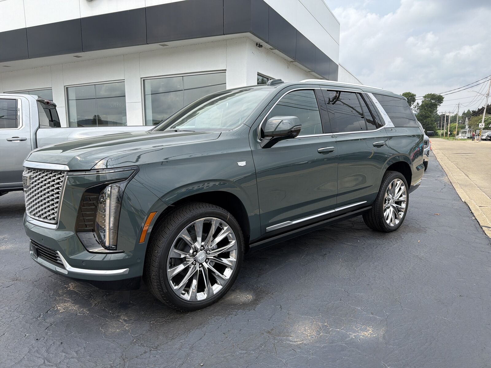 2026 CADILLAC Escalade