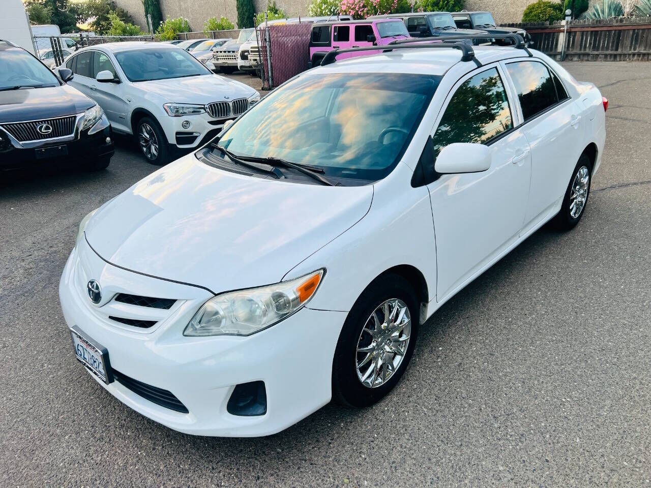 2013 TOYOTA Corolla