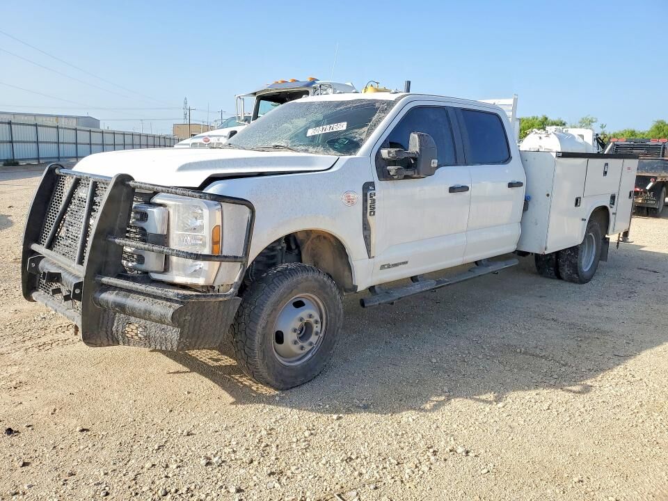 2024 FORD F-350