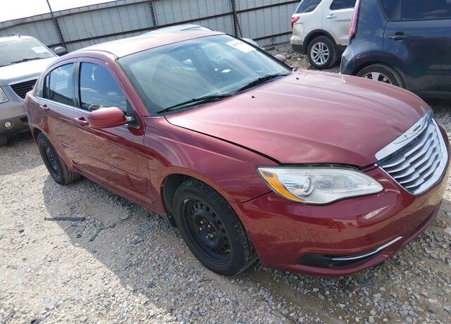 2013 CHRYSLER 200