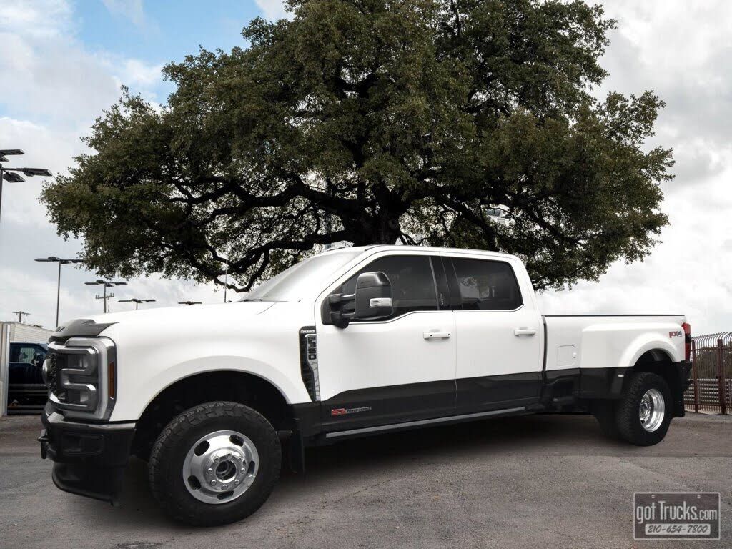 2024 FORD F-350