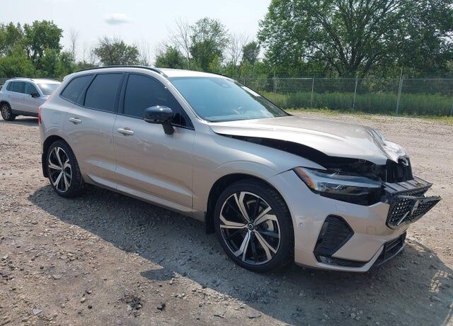 2025 VOLVO XC60