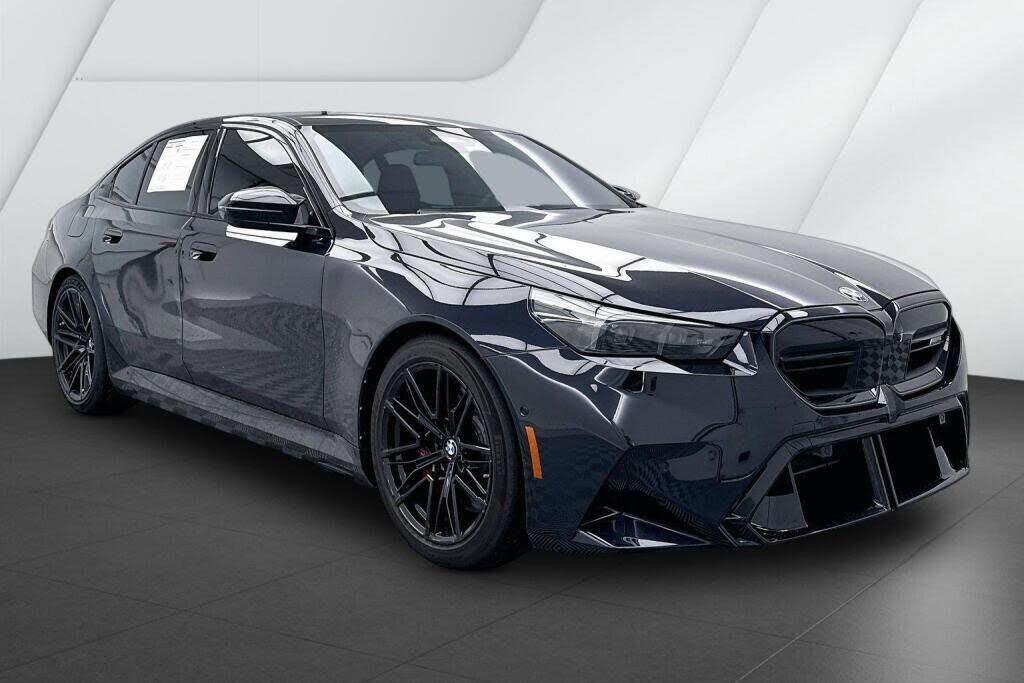 2025 BMW M5