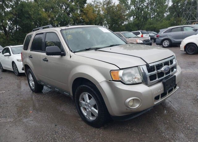 2010 FORD Escape