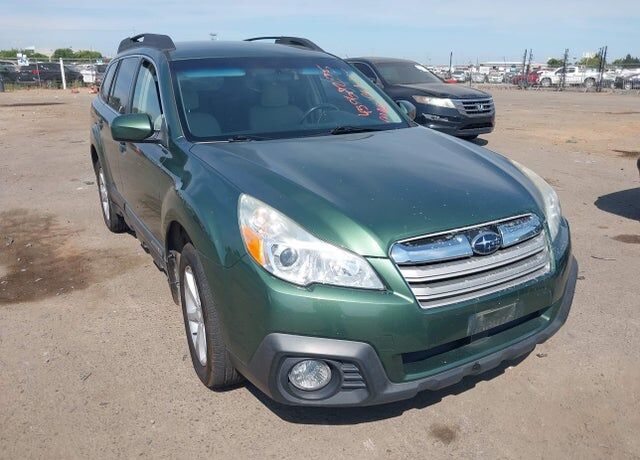 2014 SUBARU Outback